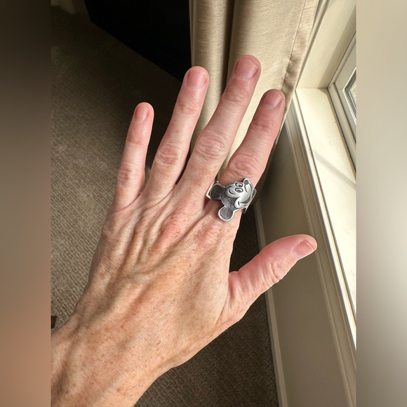 Mickey Mouse Spoon Ring - Picture 6 of 16